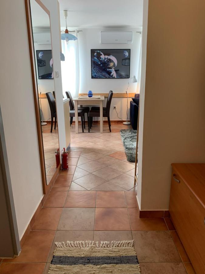 Apartments Mat ノヴァリャ エクステリア 写真