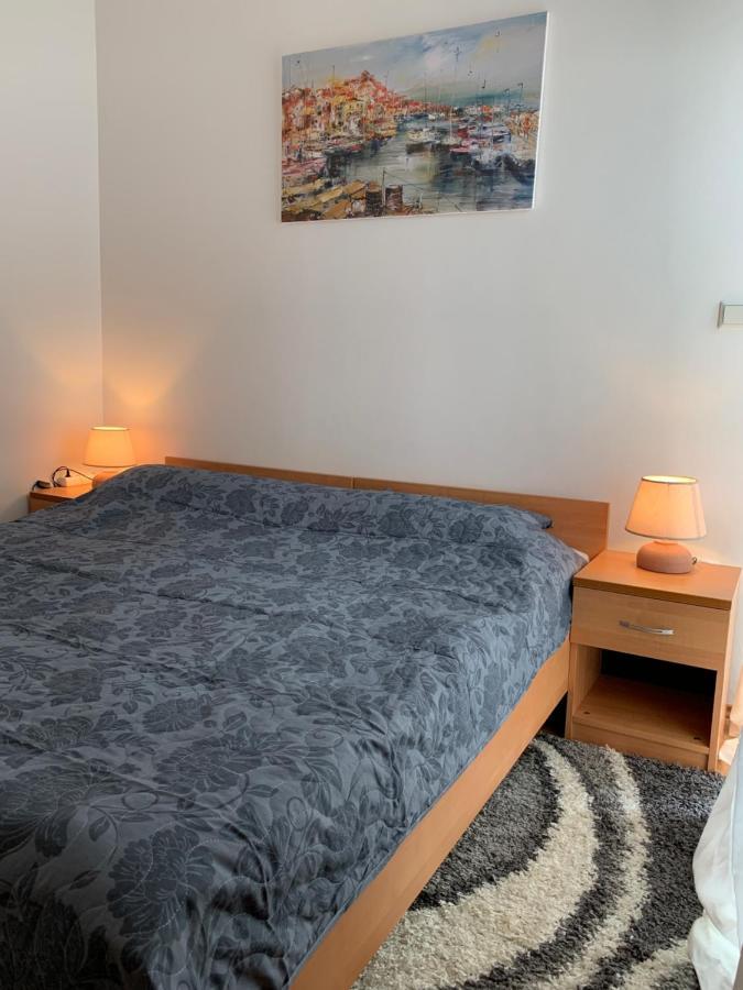 Apartments Mat ノヴァリャ エクステリア 写真