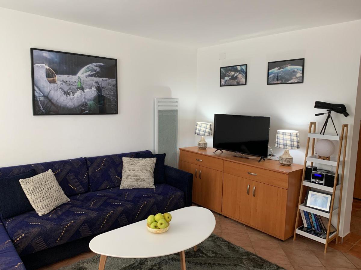 Apartments Mat ノヴァリャ エクステリア 写真